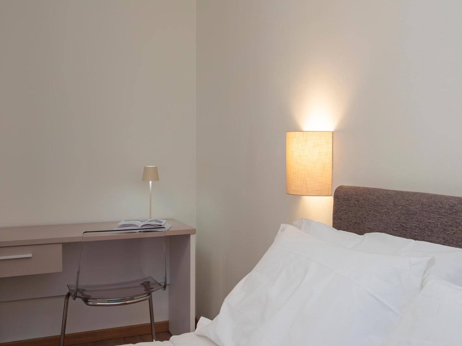 Spacious 2bdr With Balcony Arco-sempione Area, By Rentopolis Apartment Mailand