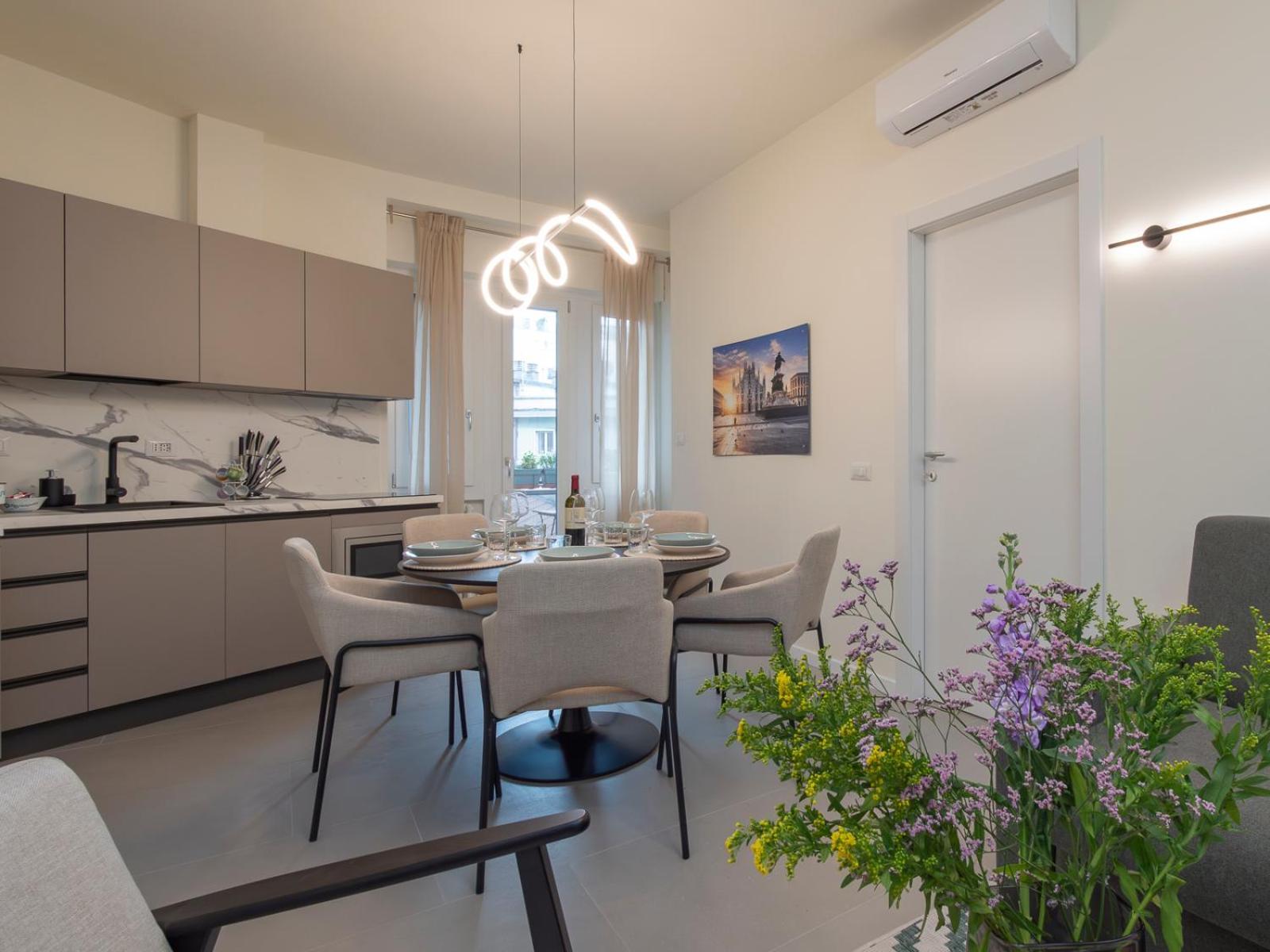 Spacious 2bdr With Balcony Arco-sempione Area, By Rentopolis * Mailand