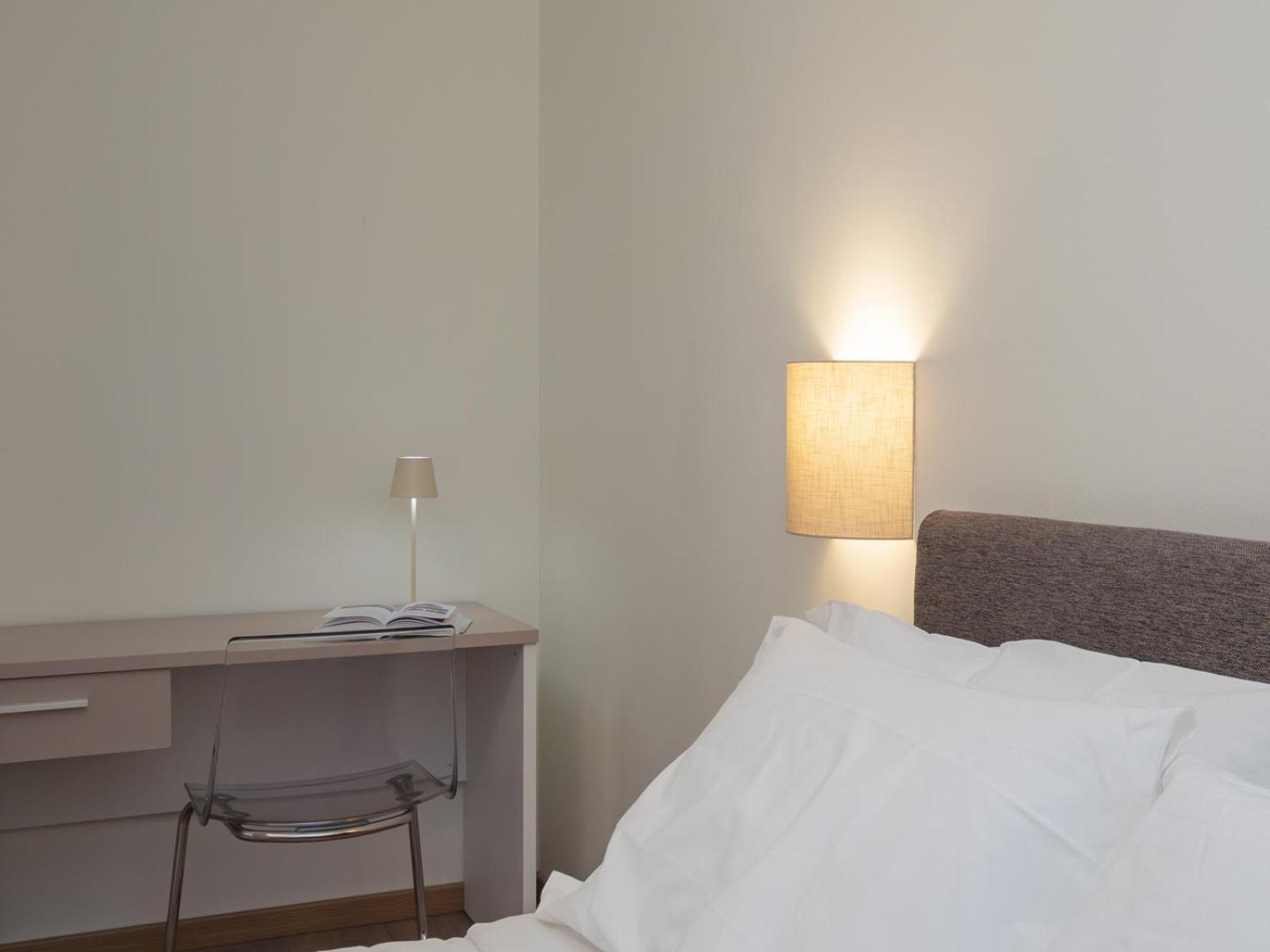 Spacious 2bdr With Balcony Arco-sempione Area, By Rentopolis Apartment *