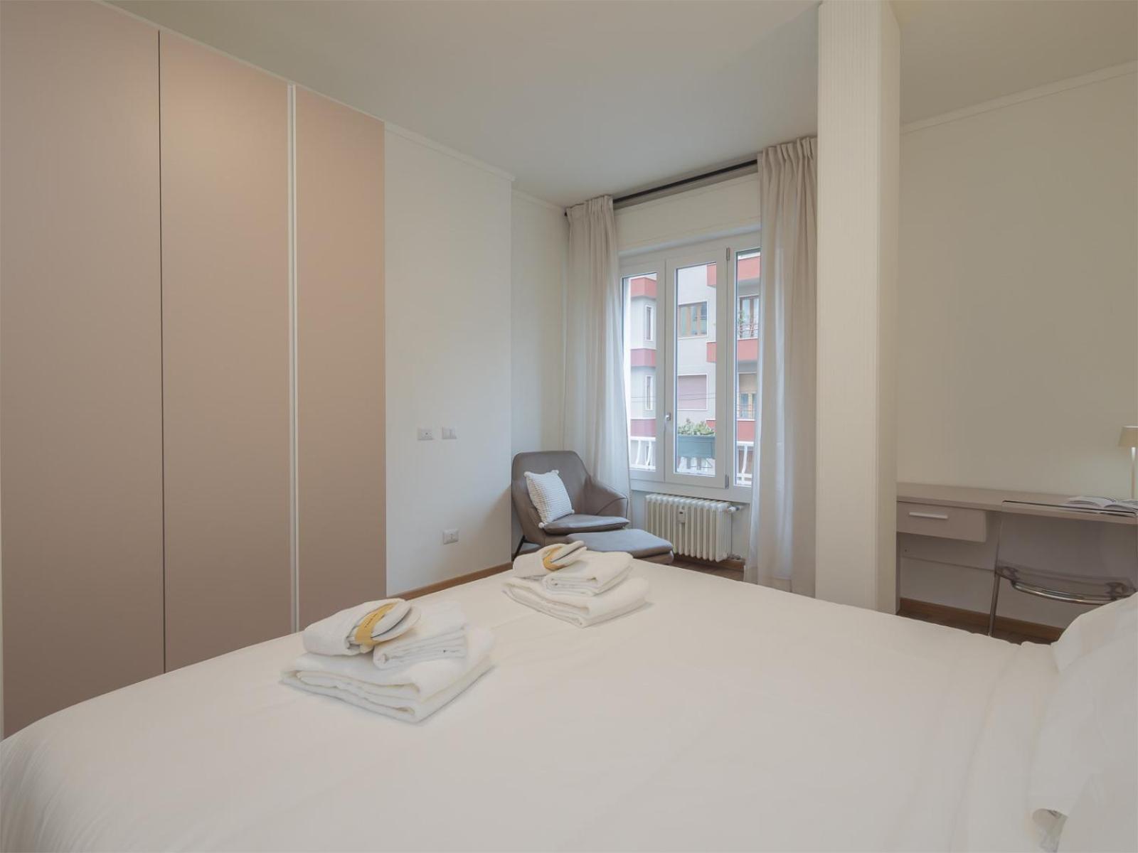 Apartment Spacious 2bdr With Balcony Arco-sempione Area, By Rentopolis *