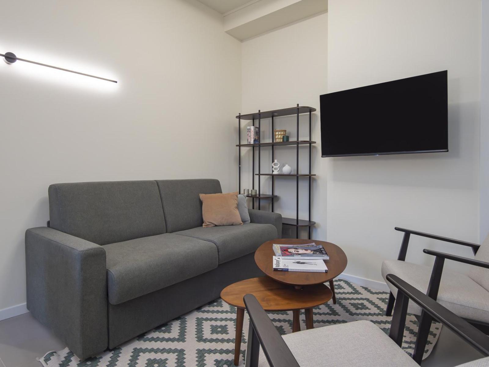 Apartment Spacious 2bdr With Balcony Arco-sempione Area, By Rentopolis Mailand