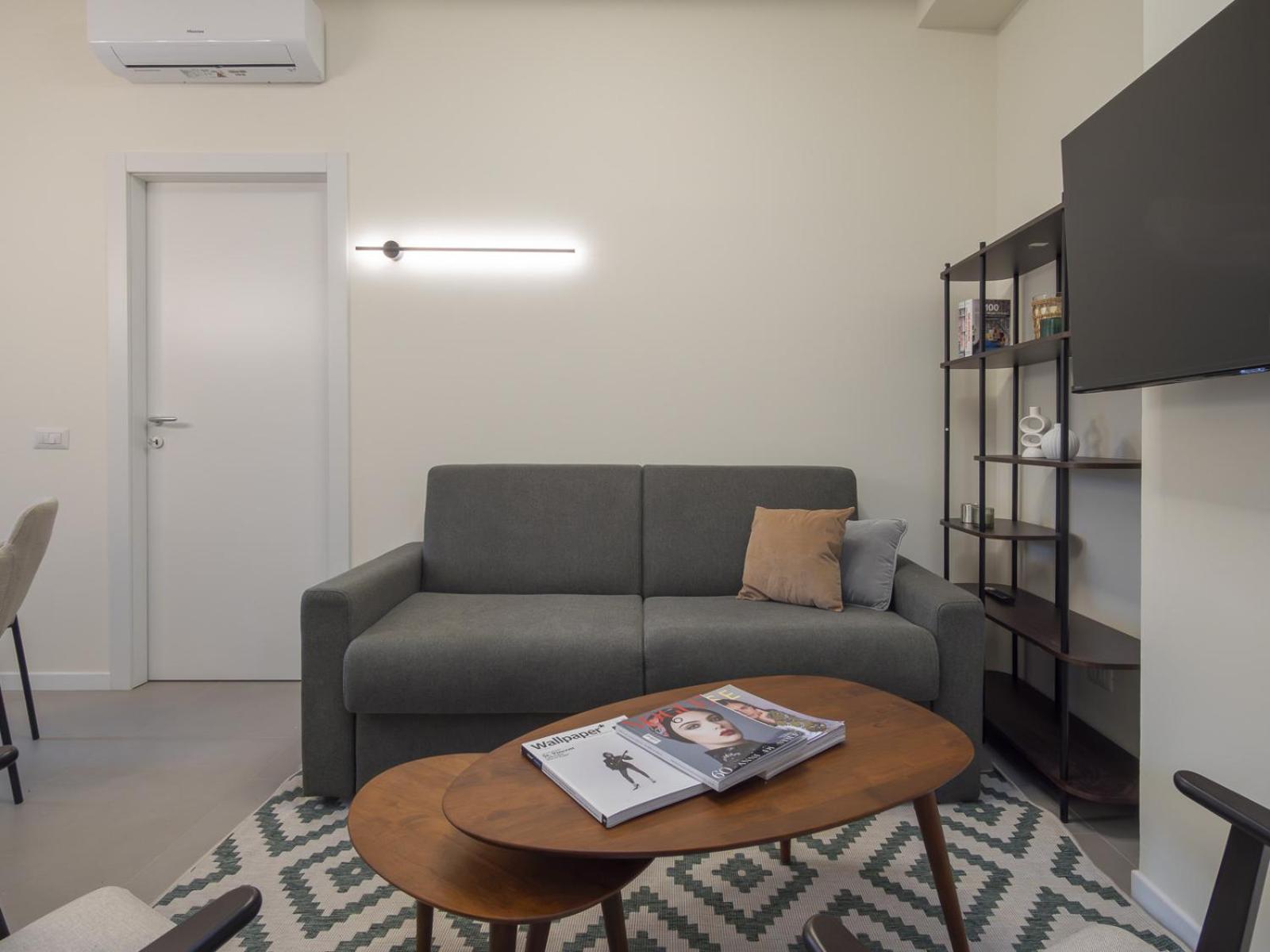 Spacious 2bdr With Balcony Arco-sempione Area, By Rentopolis Apartment Mailand